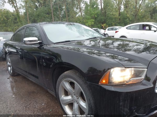 2012 DODGE CHARGER SXT — I116