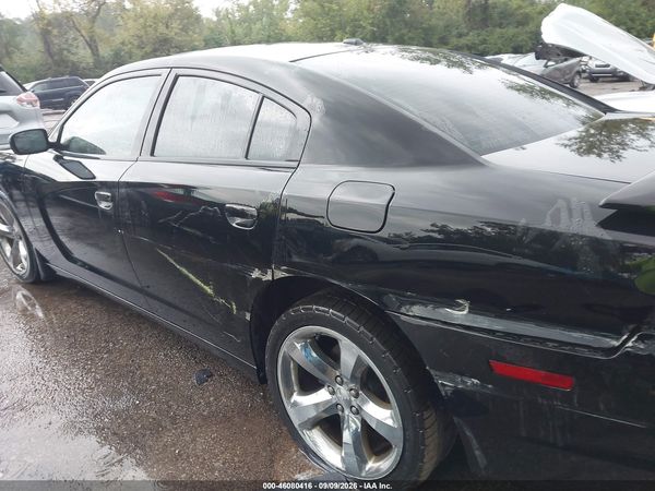 2012 DODGE CHARGER SXT — I117