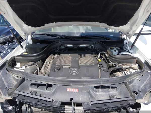 2015 MERCEDES-BENZ GLK 350 4MATIC — I10