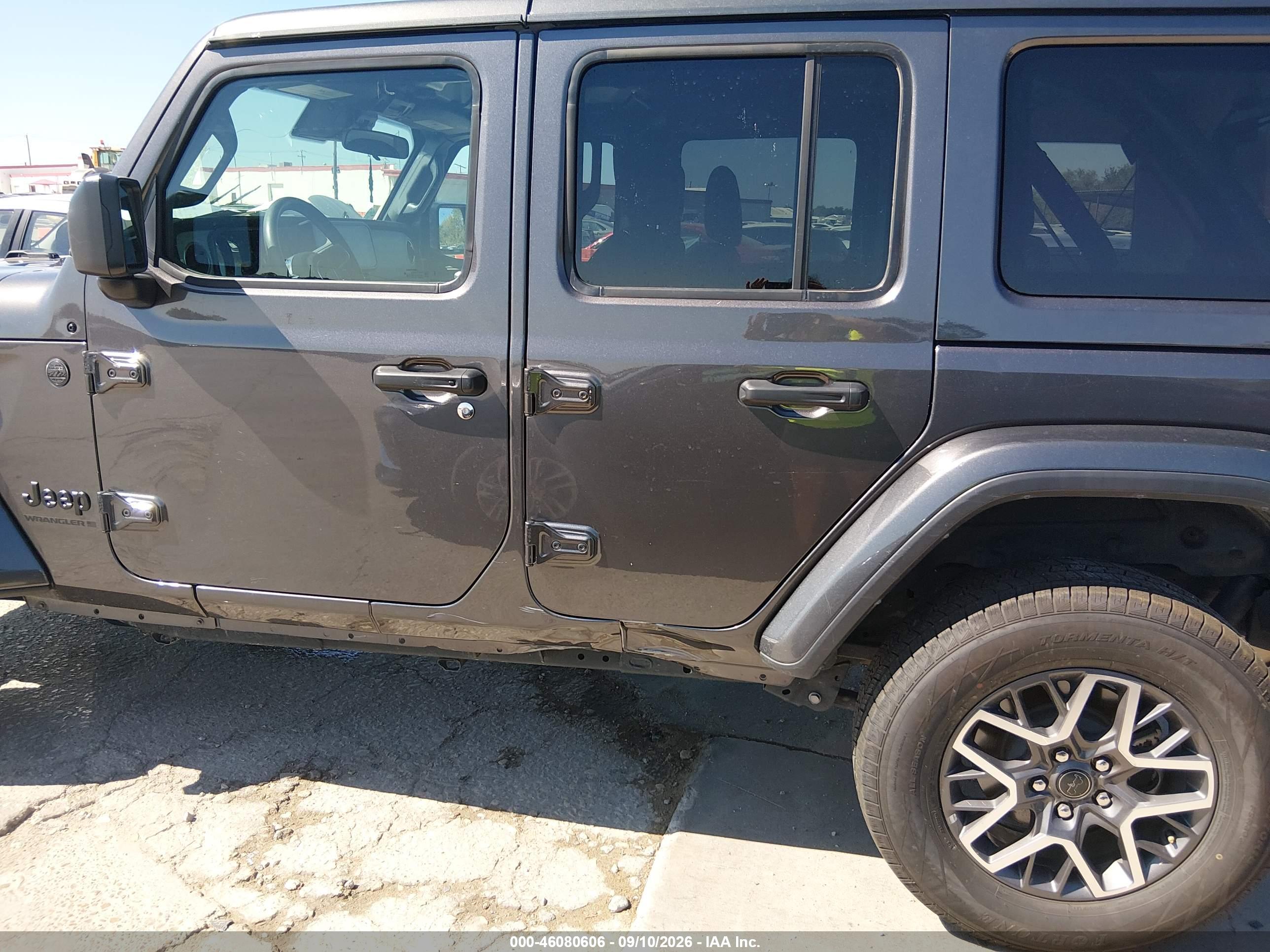 2025 JEEP WRANGLER 4-DOOR SAHARA 4X4