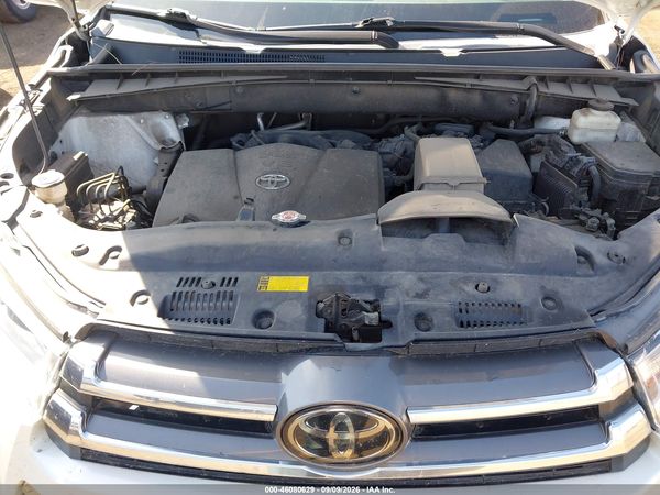 2018 TOYOTA HIGHLANDER LIMITED PLATINUM — I10