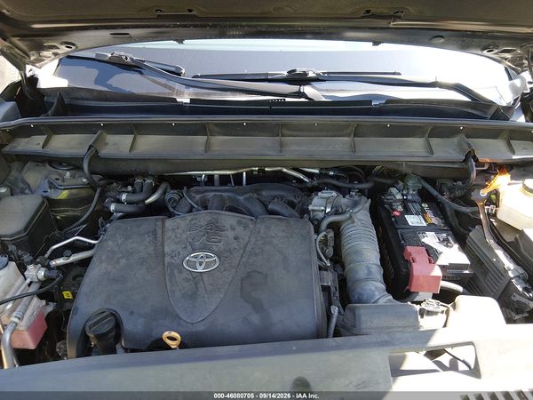 2021 TOYOTA HIGHLANDER XLE — I10