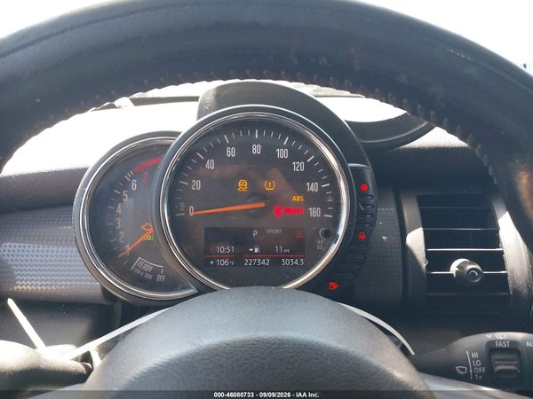 2015 MINI HARDTOP COOPER — I7