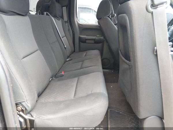 2013 CHEVROLET SILVERADO 1500 LS — I8