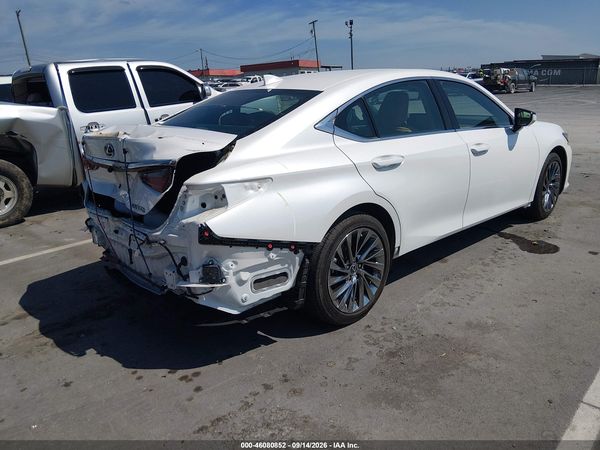 2024 LEXUS ES 300H ULTRA LUXURY — I4