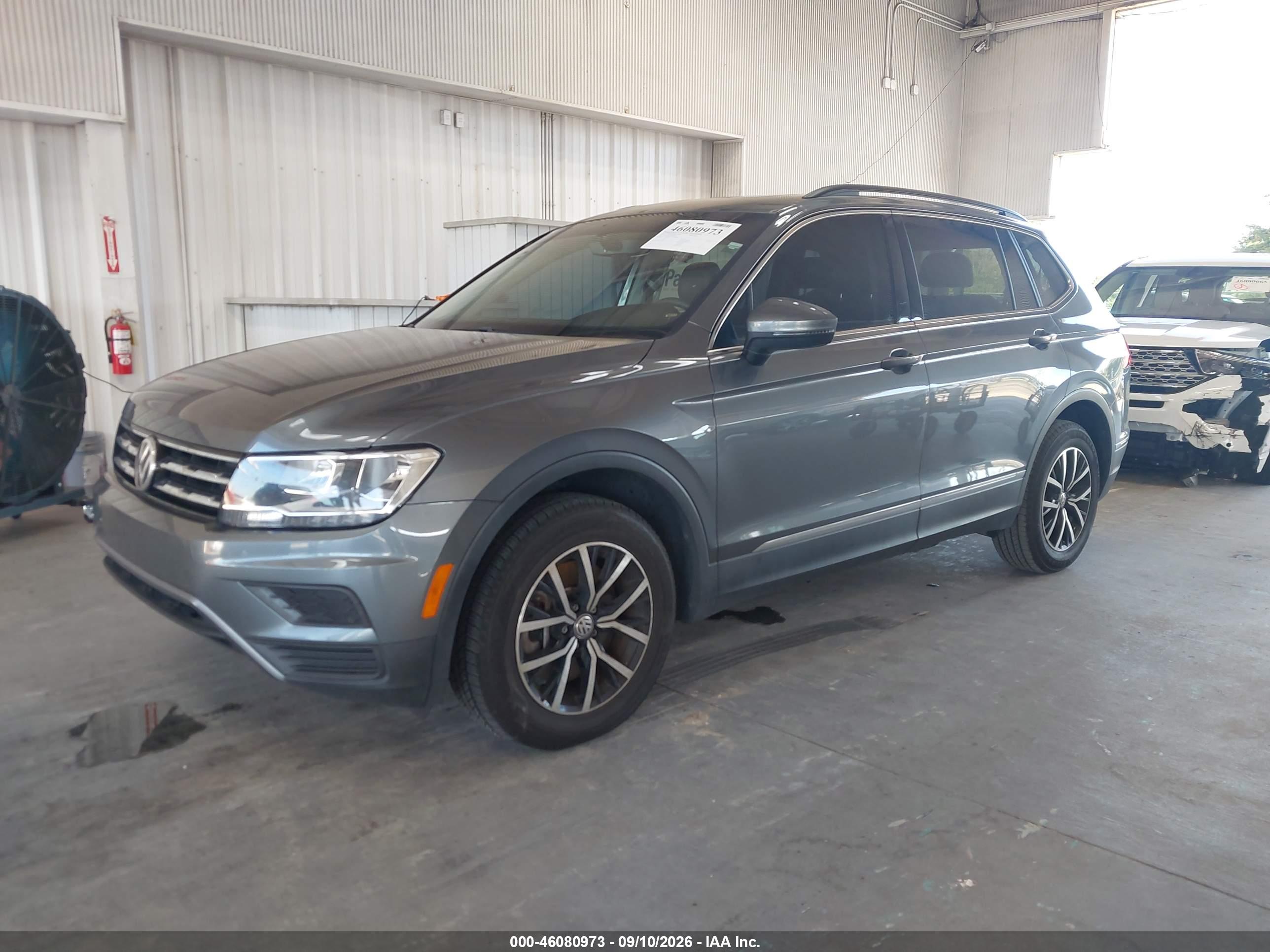 2021 VOLKSWAGEN TIGUAN SE, SE R-Line Black, SEL — I2