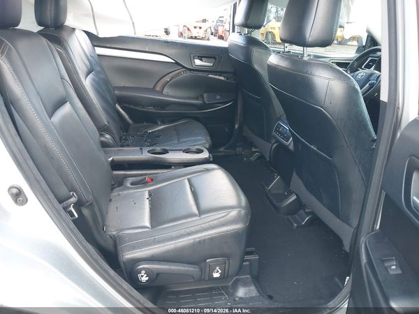 2018 TOYOTA HIGHLANDER XLE — I8