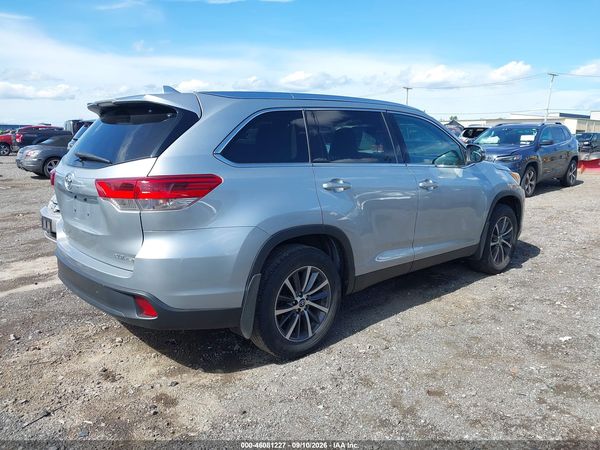 2019 TOYOTA HIGHLANDER XLE — I4