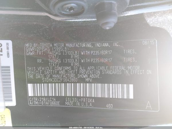 2015 TOYOTA SIENNA XLE 8 PASSENGER — I9