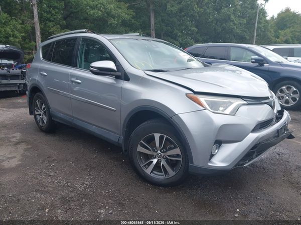 2017 TOYOTA RAV4 XLE — I1