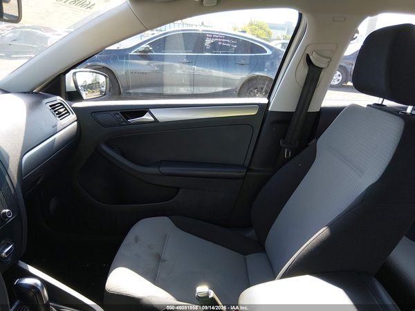 2017 VOLKSWAGEN JETTA 1.4T S — I5