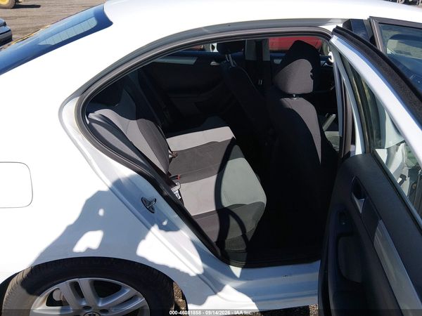 2017 VOLKSWAGEN JETTA 1.4T S — I8