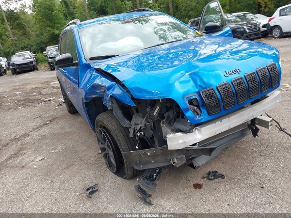2023 JEEP CHEROKEE ALTITUDE LUX 4X4 — I6