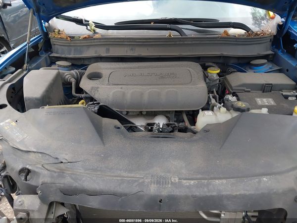 2023 JEEP CHEROKEE ALTITUDE LUX 4X4 — I10