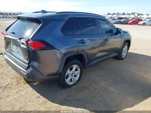 2021 TOYOTA RAV4 XLE — I4