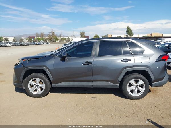 2021 TOYOTA RAV4 XLE — I117
