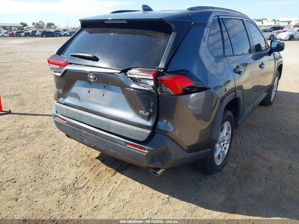 2021 TOYOTA RAV4 XLE — I153