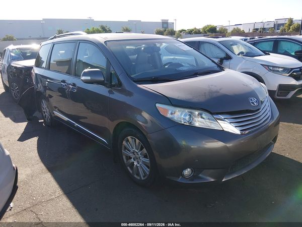 2013 TOYOTA SIENNA LIMITED V6 7 PASSENGER