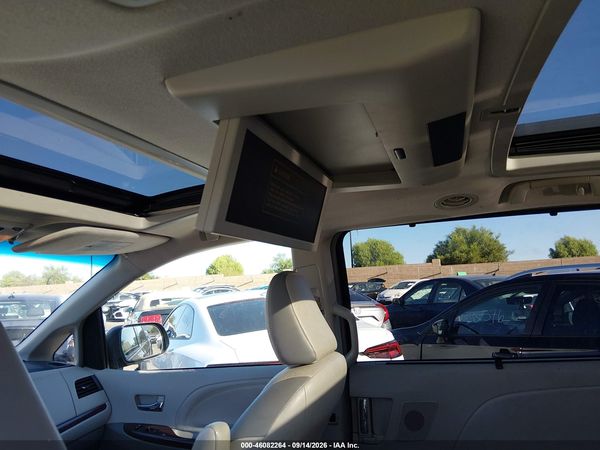 2013 TOYOTA SIENNA LIMITED V6 7 PASSENGER