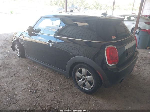 2015 MINI HARDTOP COOPER — I3