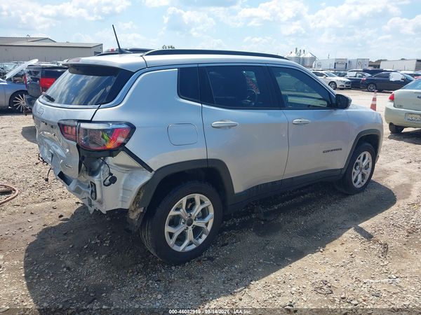 2025 JEEP COMPASS LATITUDE 4X4 — I4