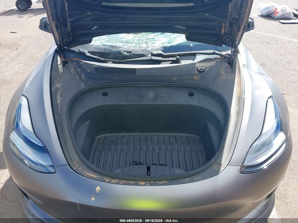2021 TESLA MODEL 3 — I10