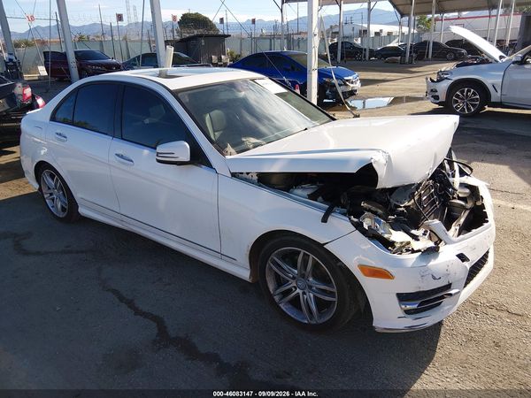 2014 MERCEDES-BENZ C 250 SPORT — I1