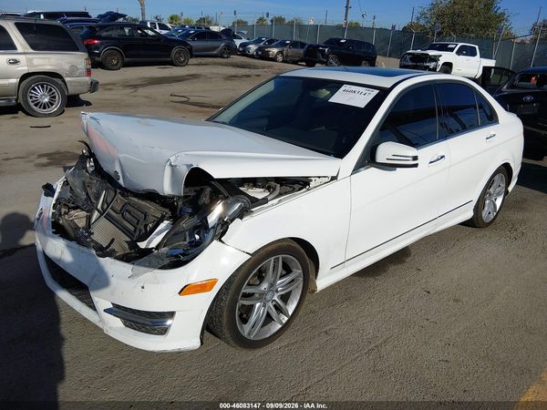 2014 MERCEDES-BENZ C 250 — I2