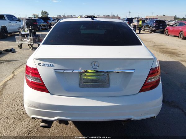 2014 MERCEDES-BENZ C 250 SPORT — I119
