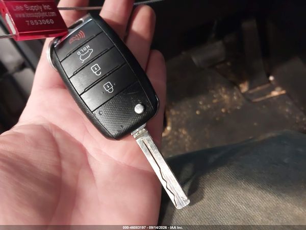 2016 KIA SOUL Plus — I11
