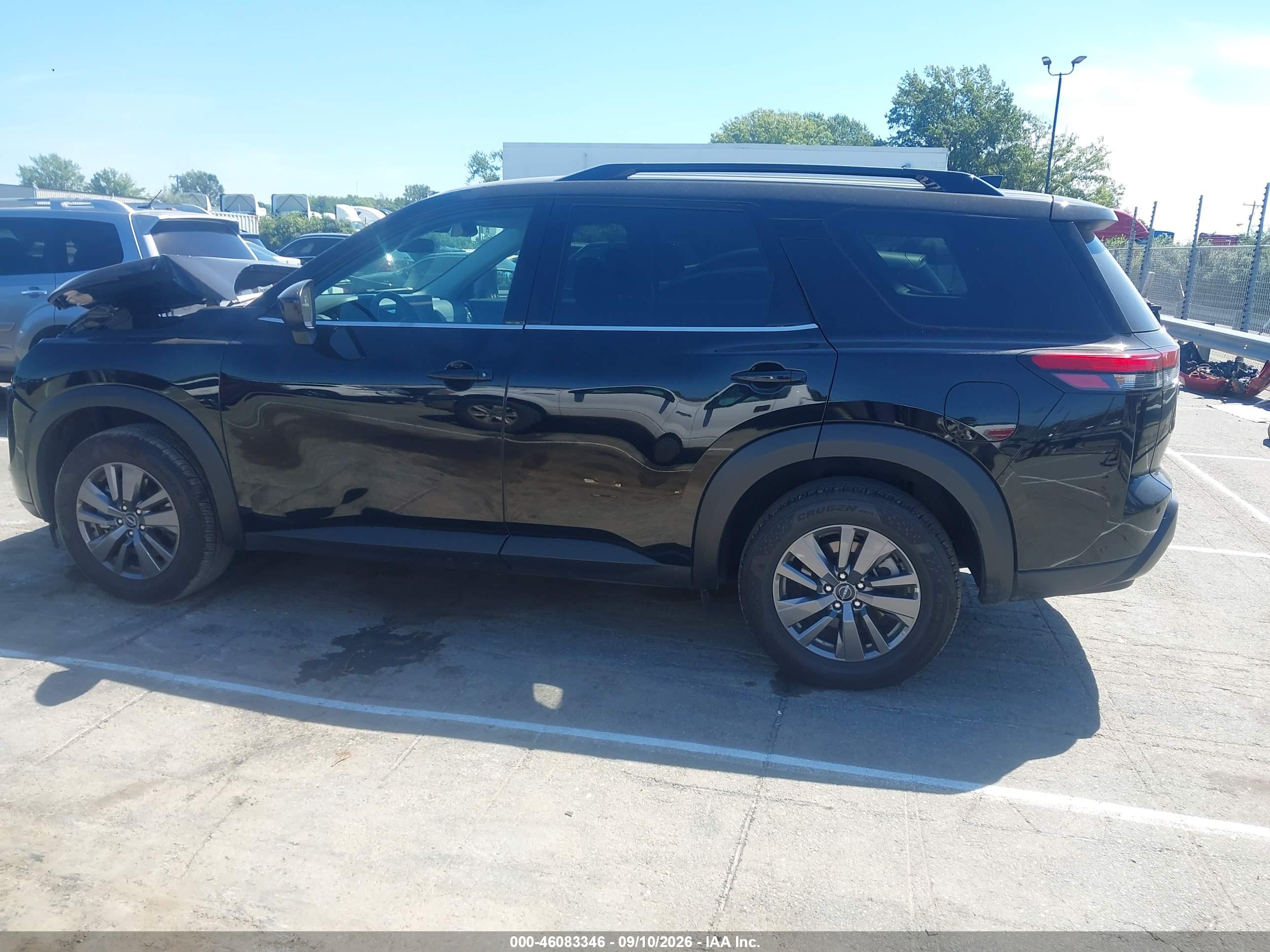 2026 NISSAN PATHFINDER SV