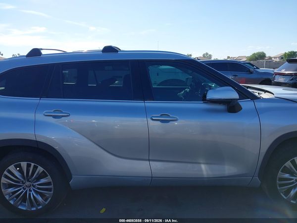 2021 TOYOTA HIGHLANDER PLATINUM — I116