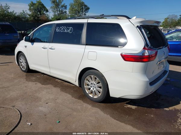 2016 TOYOTA SIENNA — I3