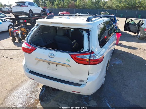 2016 TOYOTA SIENNA — I6