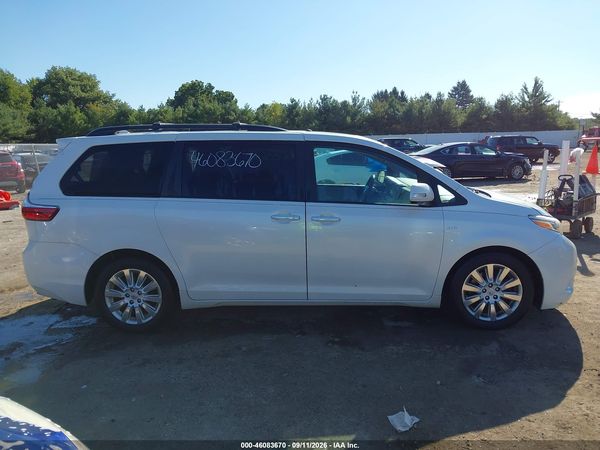 2016 TOYOTA SIENNA — I116