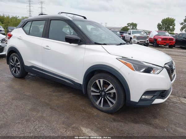 2018 NISSAN KICKS SR