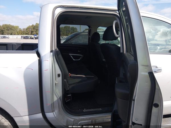 2018 NISSAN TITAN SV — I8