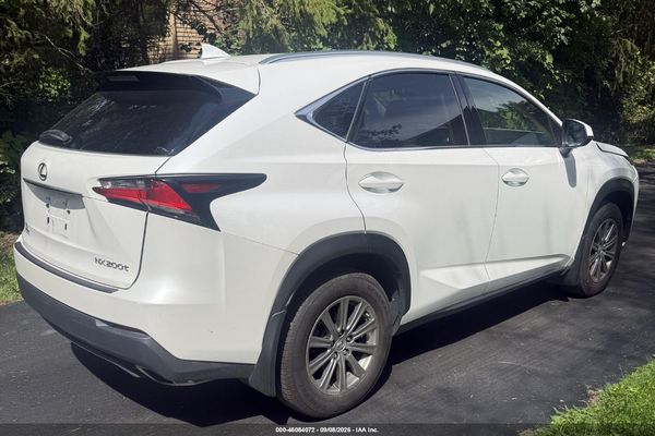 2016 LEXUS NX 200T 200t Luxury