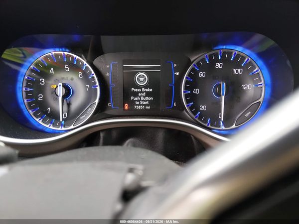 2022 CHRYSLER VOYAGER LX — I7
