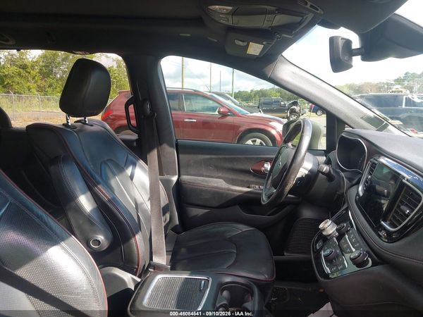 2020 CHRYSLER PACIFICA 35TH ANNIVERSARY LIMITED — I5