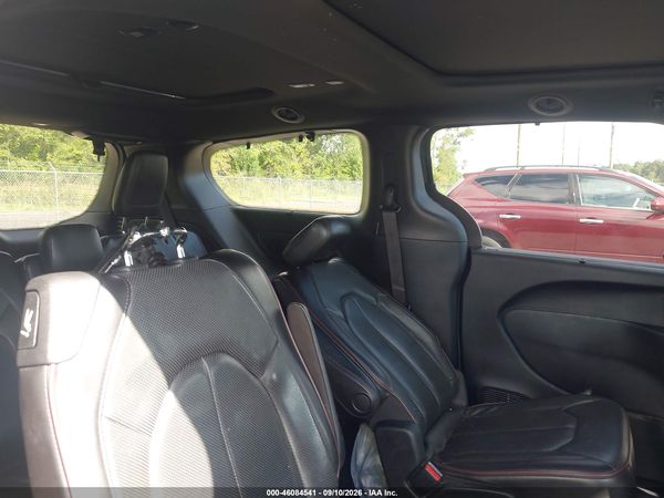 2020 CHRYSLER PACIFICA 35TH ANNIVERSARY LIMITED — I8