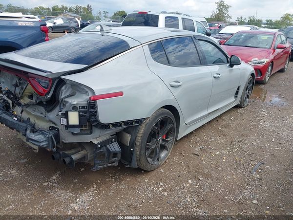2019 KIA STINGER GT2 — I4