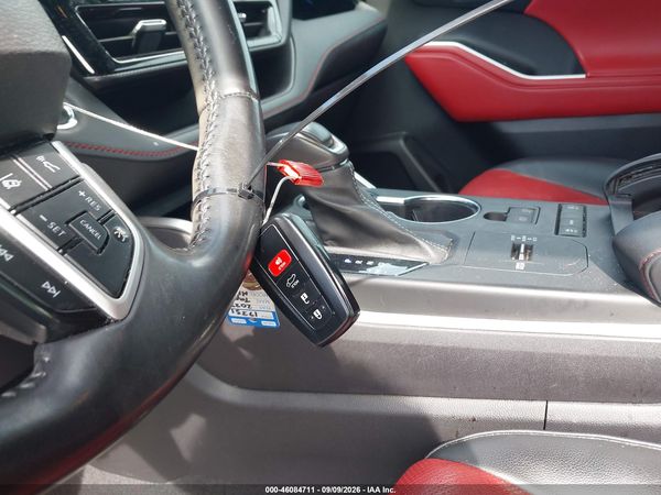 2022 TOYOTA HIGHLANDER XSE — I11