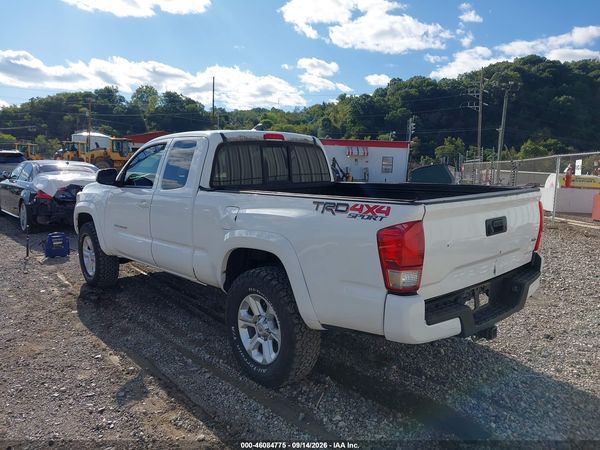 2017 TOYOTA TACOMA TRD SPORT — I3