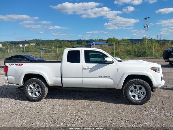2017 TOYOTA TACOMA TRD SPORT — I116