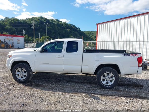 2017 TOYOTA TACOMA TRD SPORT — I117