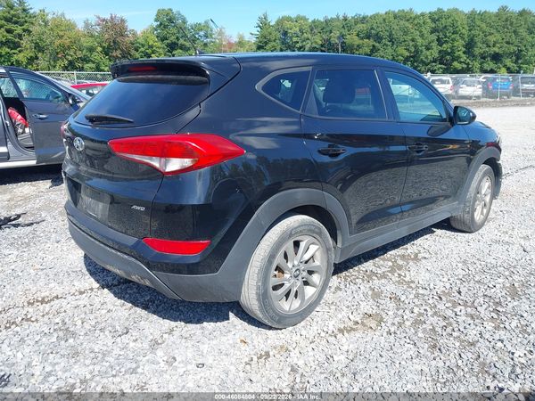 2018 HYUNDAI TUCSON SE — I4