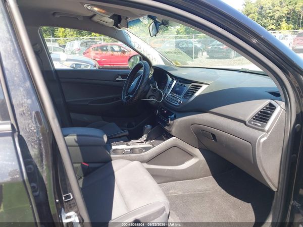 2018 HYUNDAI TUCSON SE — I5