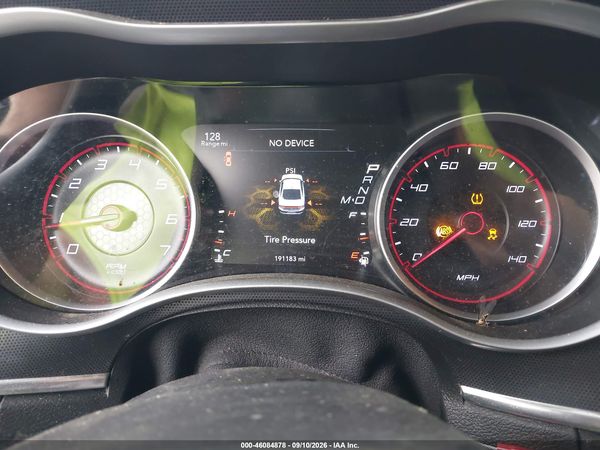 2016 DODGE CHARGER SXT — I7