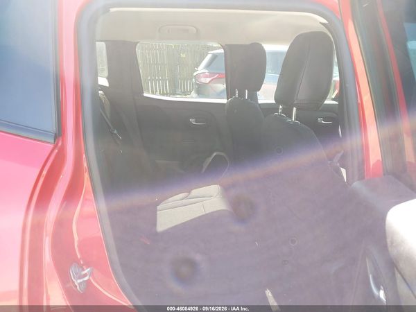 2016 JEEP RENEGADE LATITUDE — I8